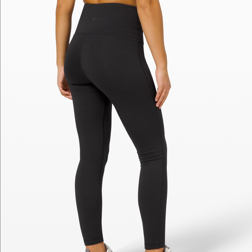 Lululemon Wunder Lounge SHR Tight 28”- Fleece Lined